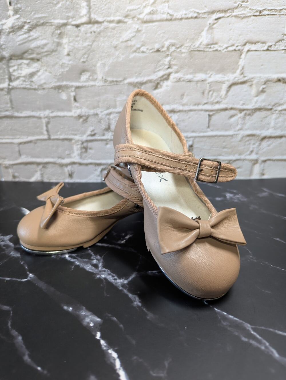 Toddler Capezio Tele Tone Tap Shoes, Mary Jane style, Size 9 M, Pre-Owned